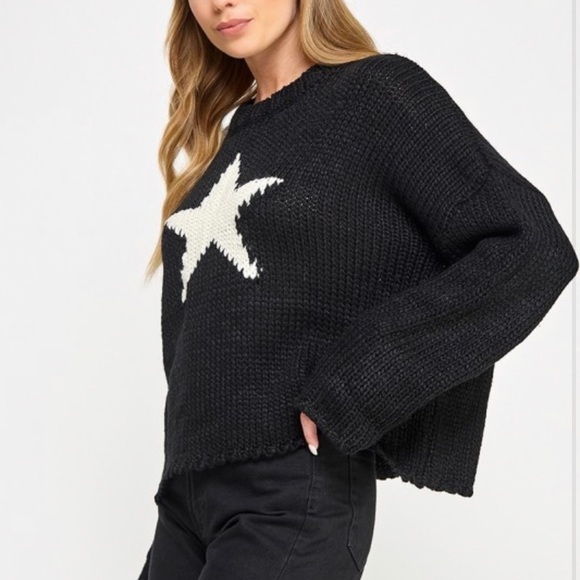 Stylish Black Sweater with White Star - Picture 4 of 4